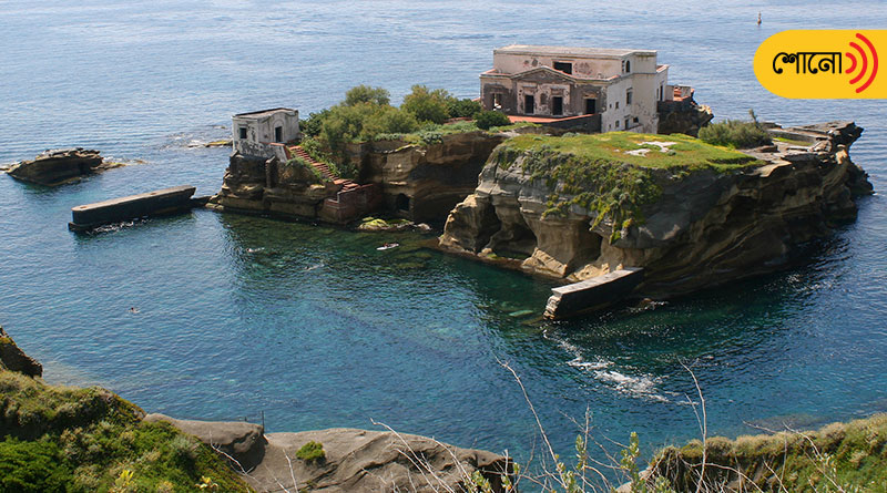 Gaiola, the cursed island of Italy