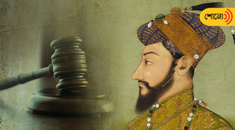 youths dance with Mughal ruler Aurangzeb's pic in Maharashtra