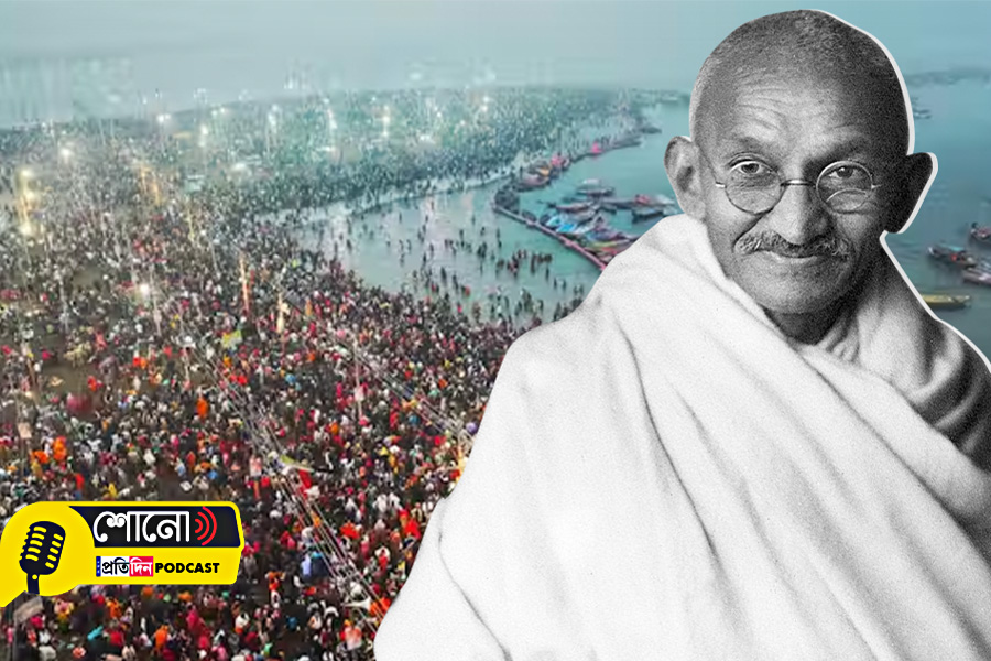 This is what bothering Mahatma Gandhi About Kumbh Mela